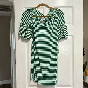 Woman’s dress size 6